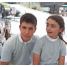 polo de concurso ecuestre gris