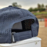 Gorra perforada